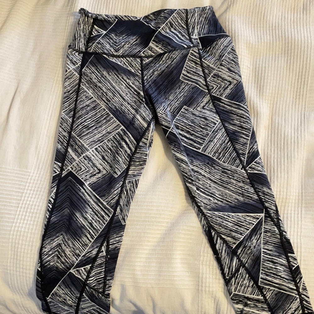 Born Primitive Capri leggings